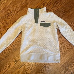 Women’s Patagonia quilted snap sweater size XS